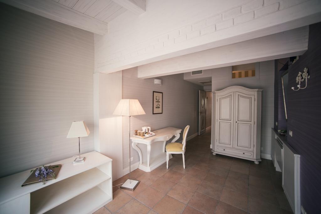 Residenza Le Batesine Verona Bagian luar foto