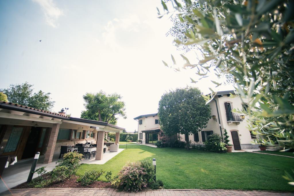 Residenza Le Batesine Verona Bagian luar foto