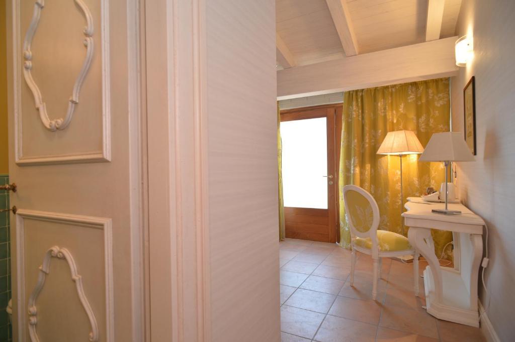 Residenza Le Batesine Verona Bagian luar foto