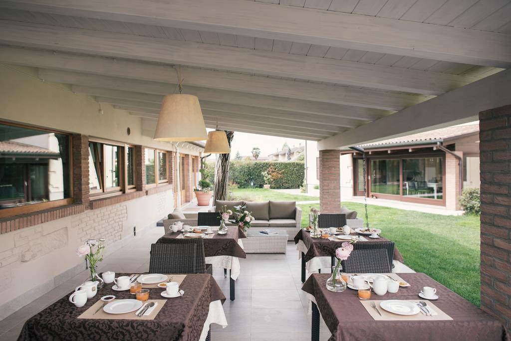 Residenza Le Batesine Verona Bagian luar foto