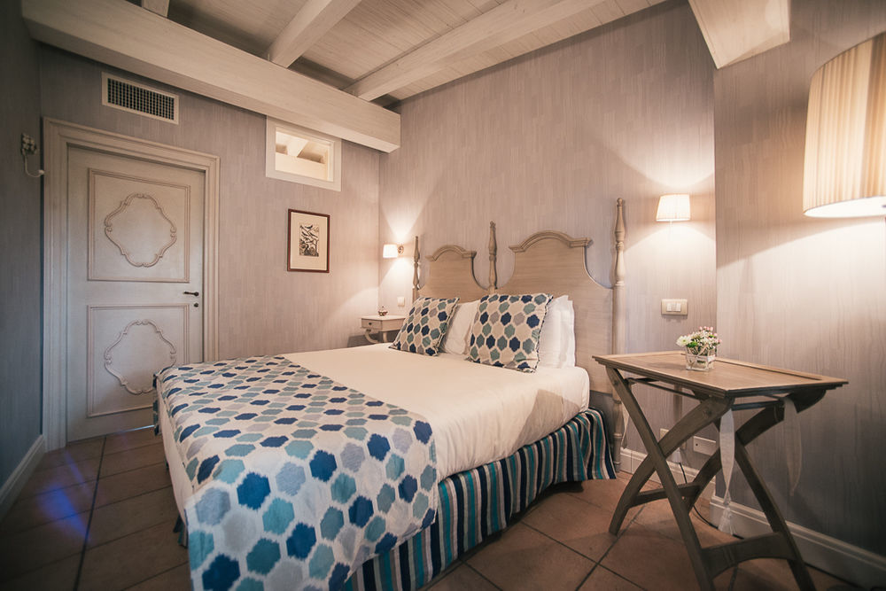 Residenza Le Batesine Verona Bagian luar foto