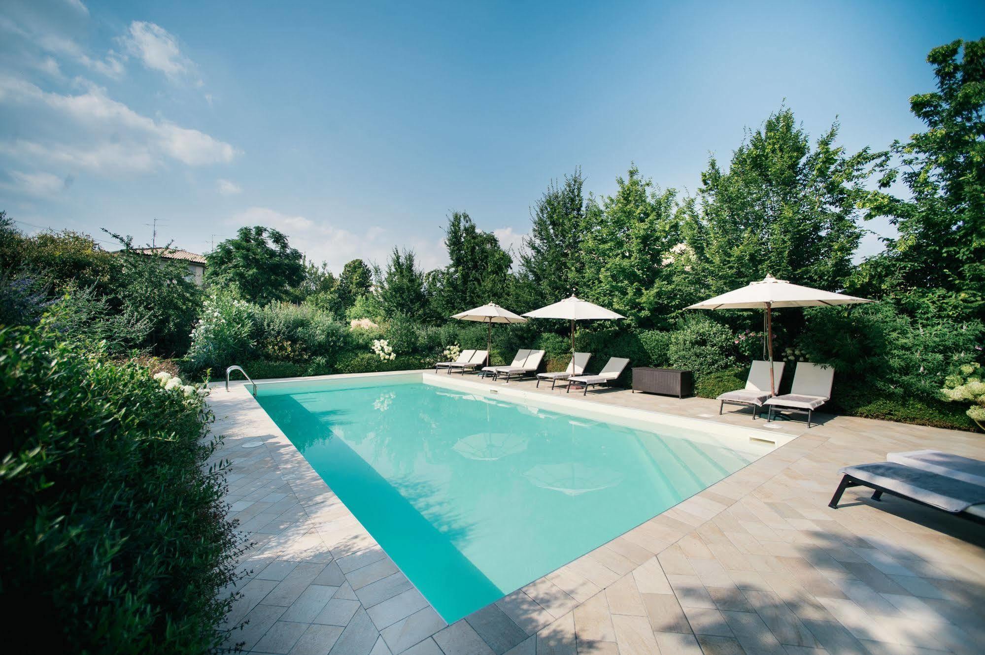 Residenza Le Batesine Verona Bagian luar foto